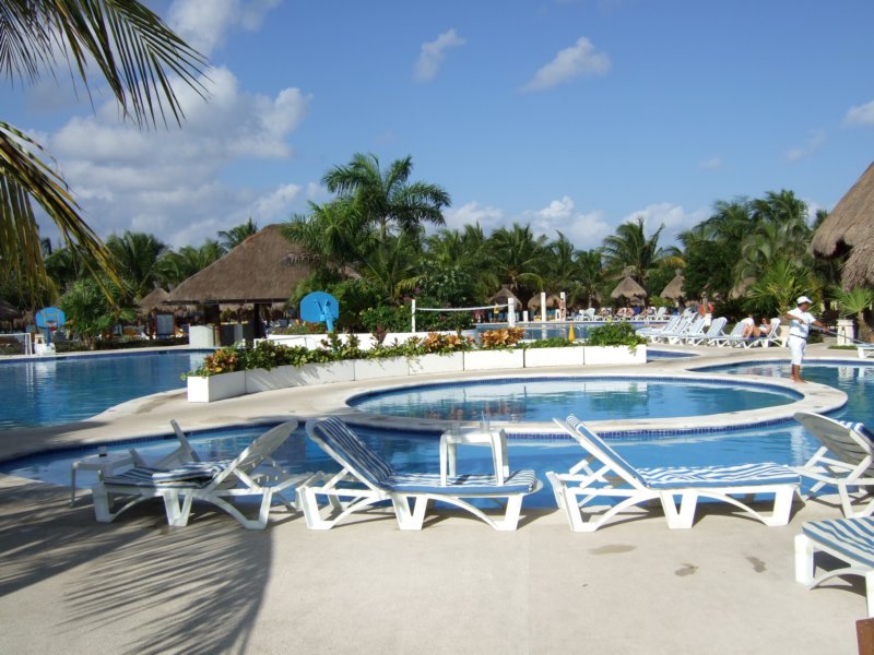 pool.jpg